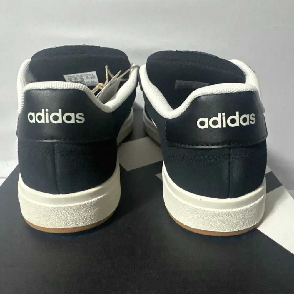 Grand Court 00sK Size 4 JH6178